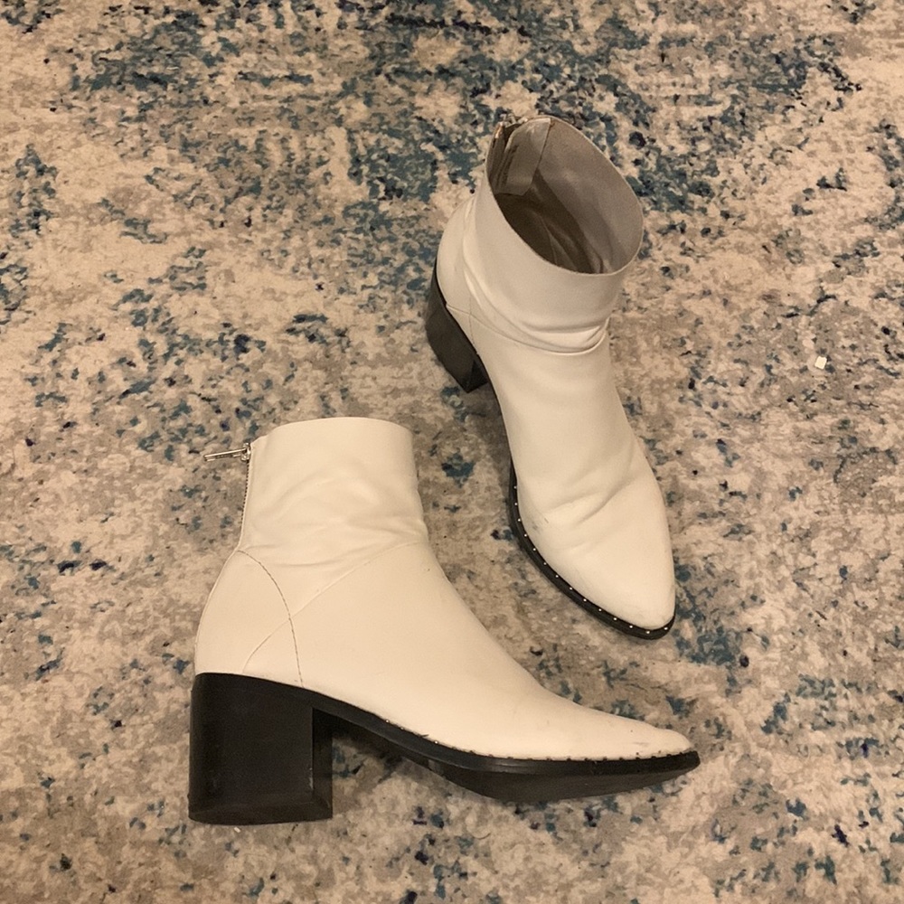 Treasure & Bond Farrah studded boot - white